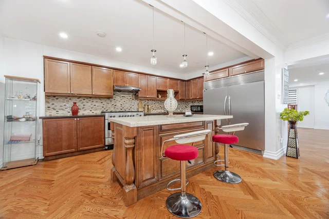 2 Howlett Crescent, Ajax - photo 16