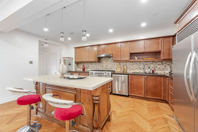 2 Howlett Crescent, Ajax - photo 17