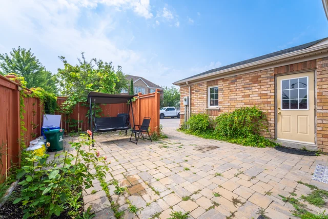 2 Howlett Crescent, Ajax - photo 40