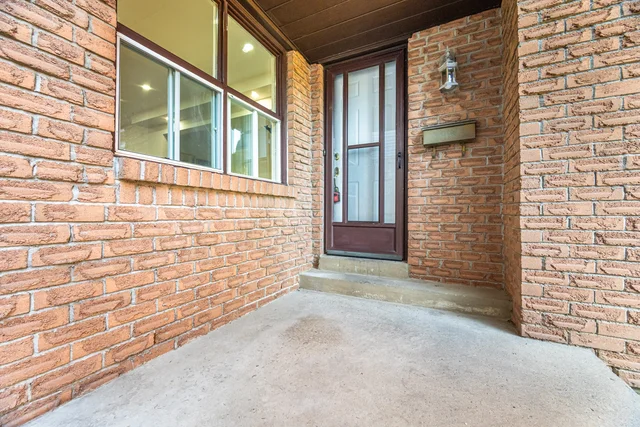 1927 Parkside Drive, Pickering - photo 8