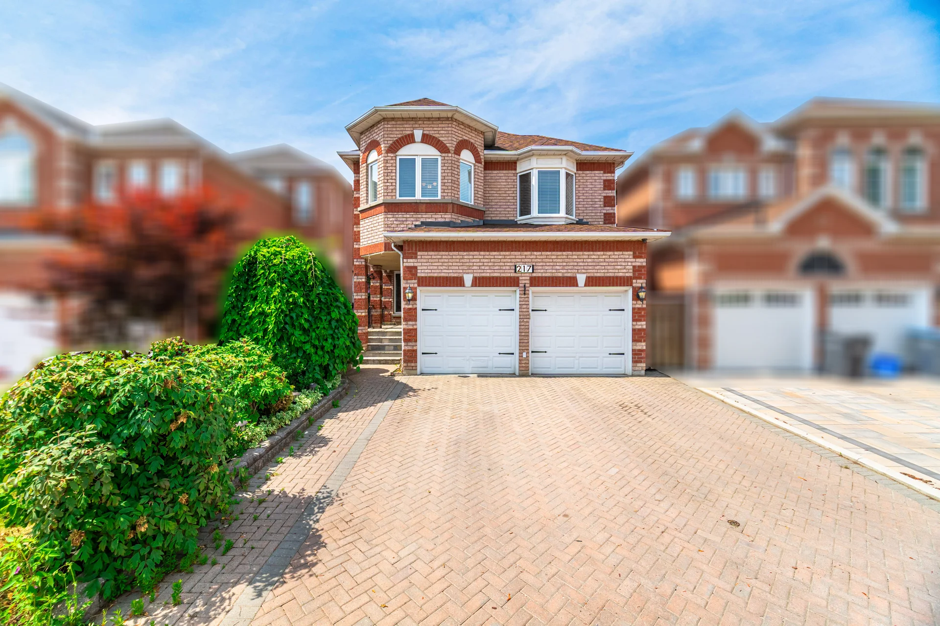 217 Cossack Court, Mississauga - photo 2