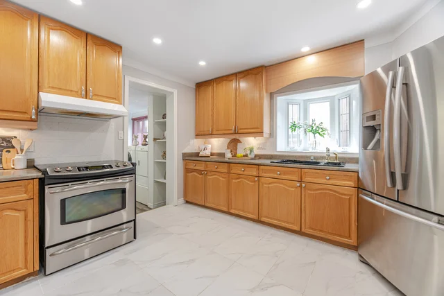 111 Cromwell Avenue, Oshawa - photo 21
