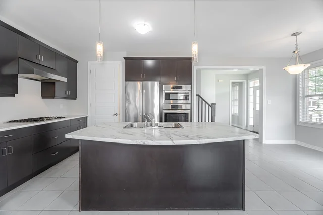 2 Lothbury Drive, Brampton - photo 16