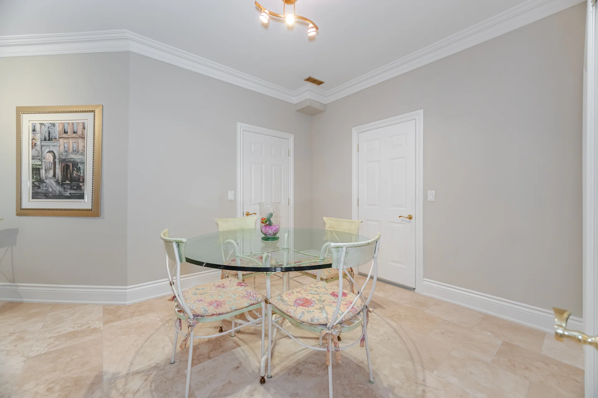 32 Rosa Court, Woodbridge - photo 85