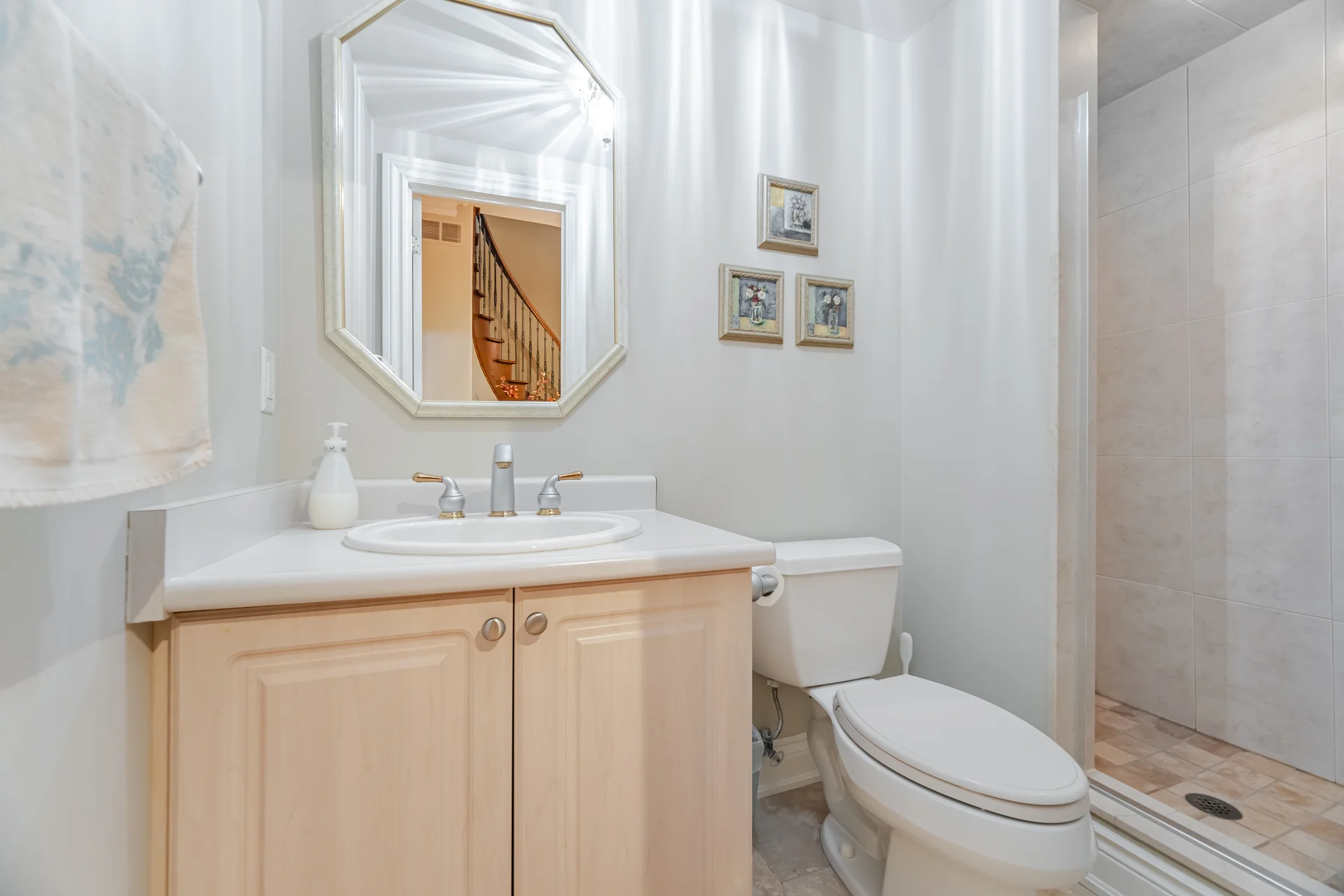32 Rosa Court, Woodbridge - photo 100