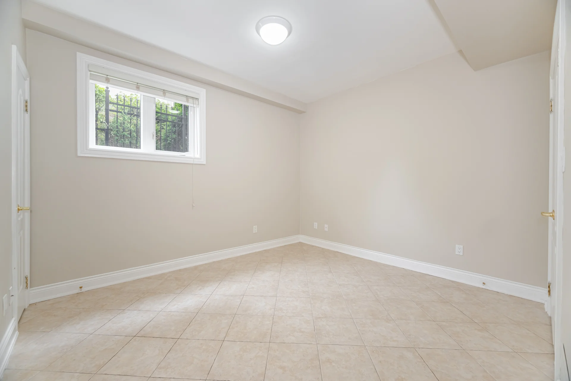 32 Rosa Court, Woodbridge - photo 104