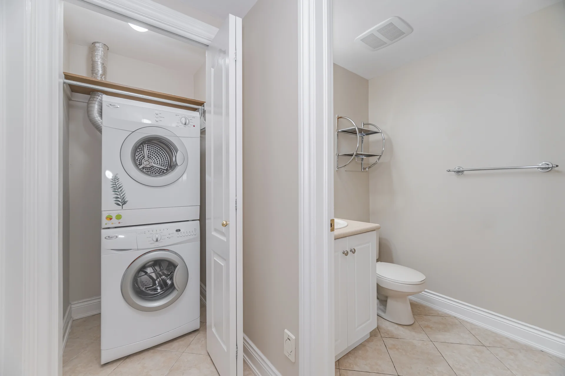 32 Rosa Court, Woodbridge - photo 105