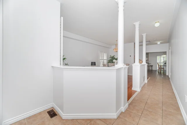 110 Earlsbridge Boulevard, Brampton - photo 10