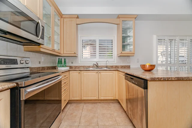 110 Earlsbridge Boulevard, Brampton - photo 23