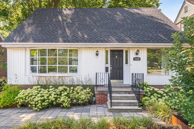 1286 Kipling Ave, Etobicoke - photo 1