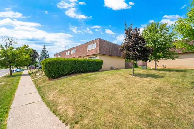 #32-20 Mountainview Road South, Georgetown - photo 4