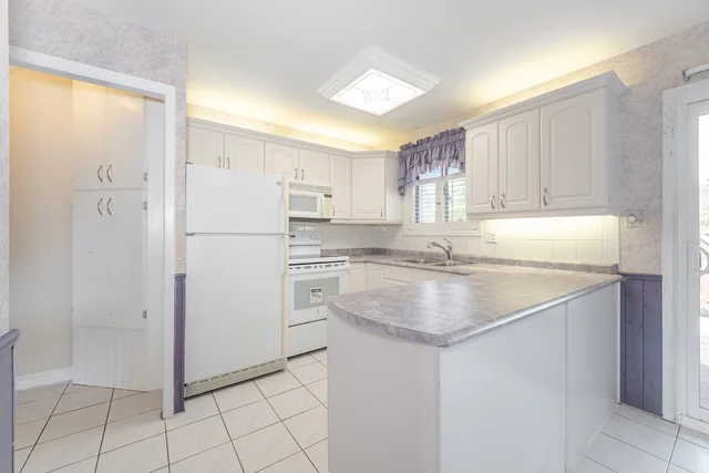 #32-20 Mountainview Road South, Georgetown - photo 13