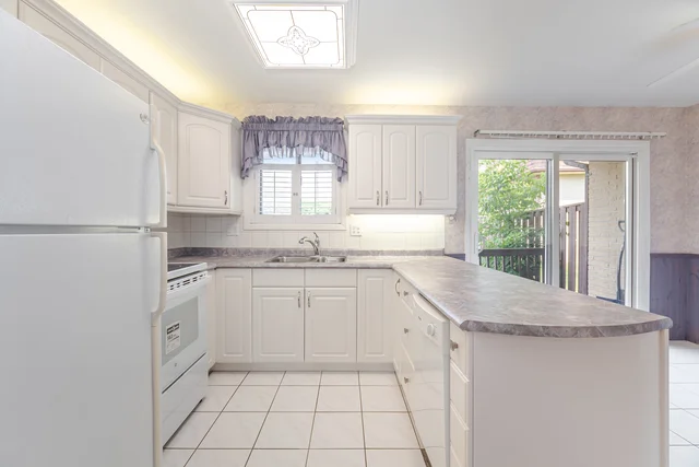 #32-20 Mountainview Road South, Georgetown - photo 14