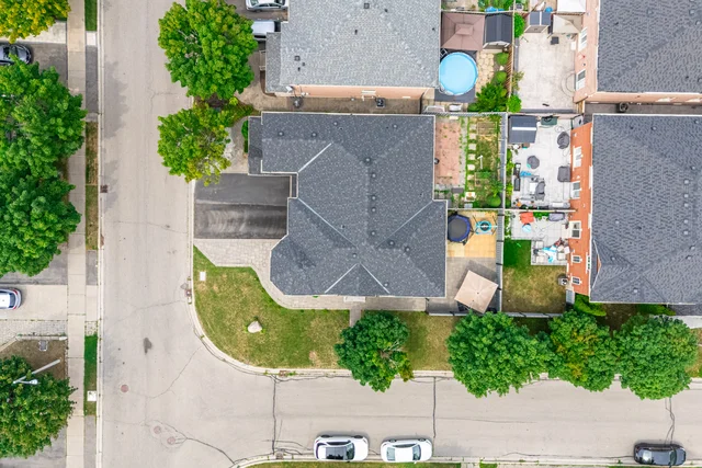 27 Lucerne Drive, Woodbridge - photo 8