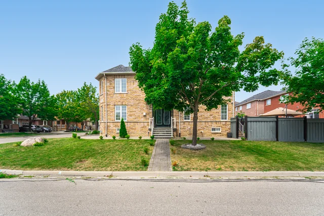 27 Lucerne Drive, Woodbridge - photo 16
