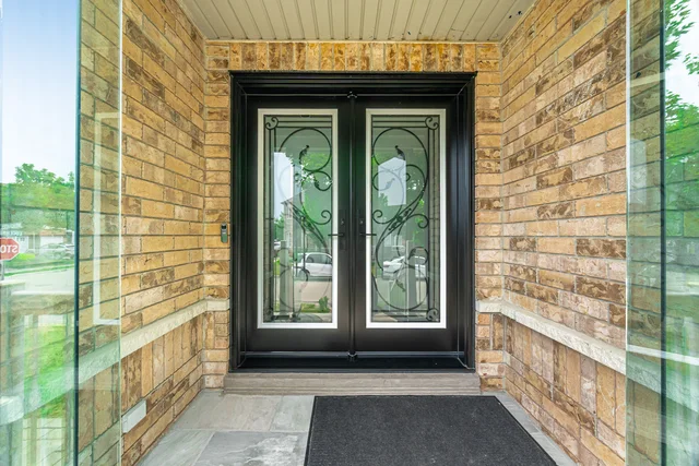27 Lucerne Drive, Woodbridge - photo 18