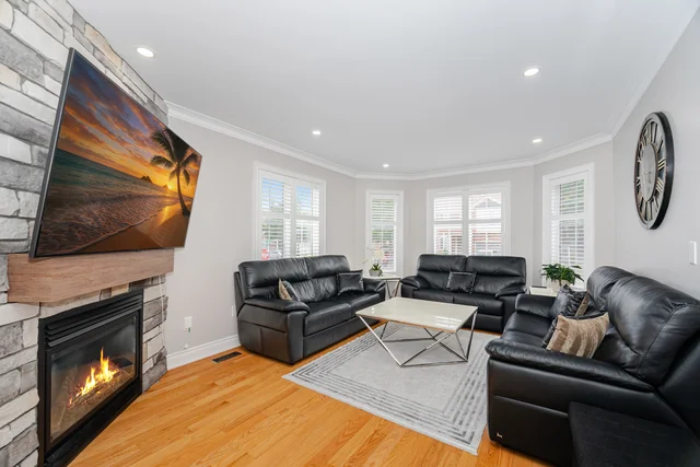 27 Lucerne Drive, Woodbridge - photo 21