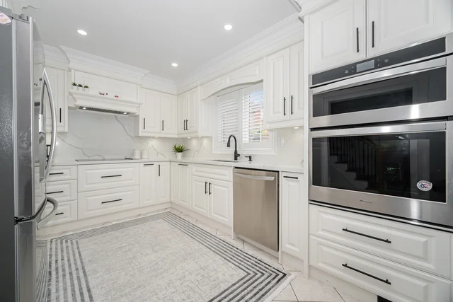 27 Lucerne Drive, Woodbridge - photo 26