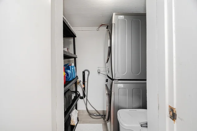 27 Lucerne Drive, Woodbridge - photo 56