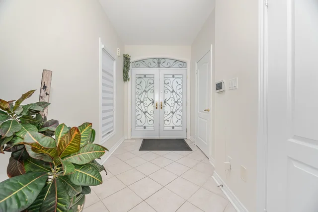 5 Hillside Drive, Brampton - photo 11