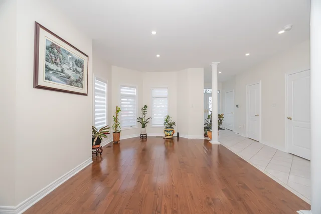 5 Hillside Drive, Brampton - photo 14