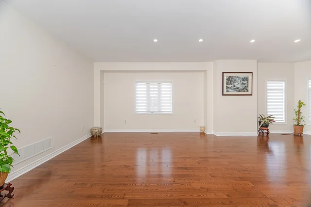 5 Hillside Drive, Brampton - photo 19