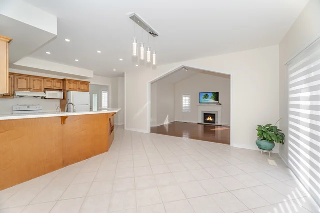 5 Hillside Drive, Brampton - photo 26