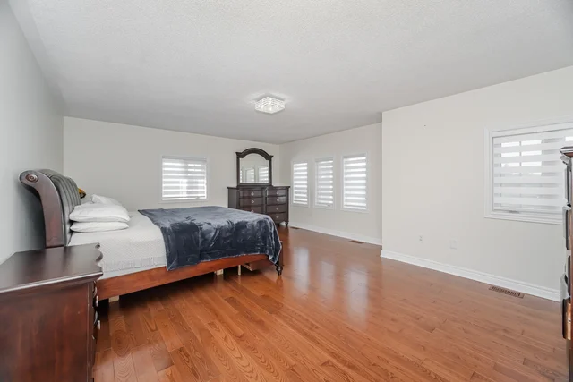 5 Hillside Drive, Brampton - photo 37