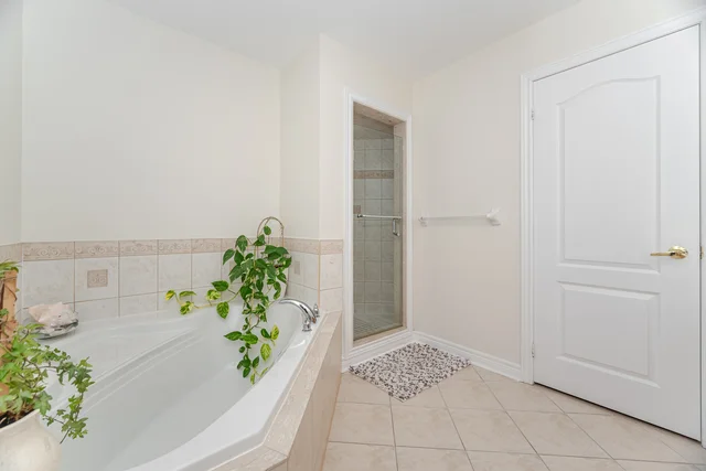 5 Hillside Drive, Brampton - photo 43