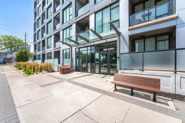#311-690 King Street West, Kitchener - photo 2