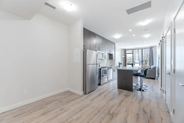 #311-690 King Street West, Kitchener - photo 7
