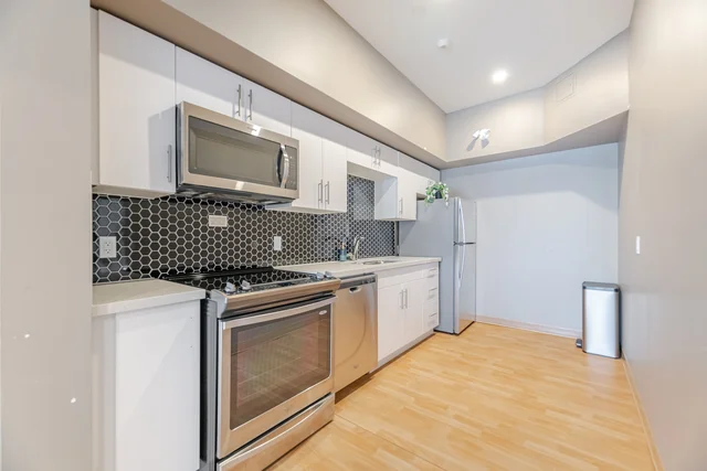 #311-690 King Street West, Kitchener - photo 34