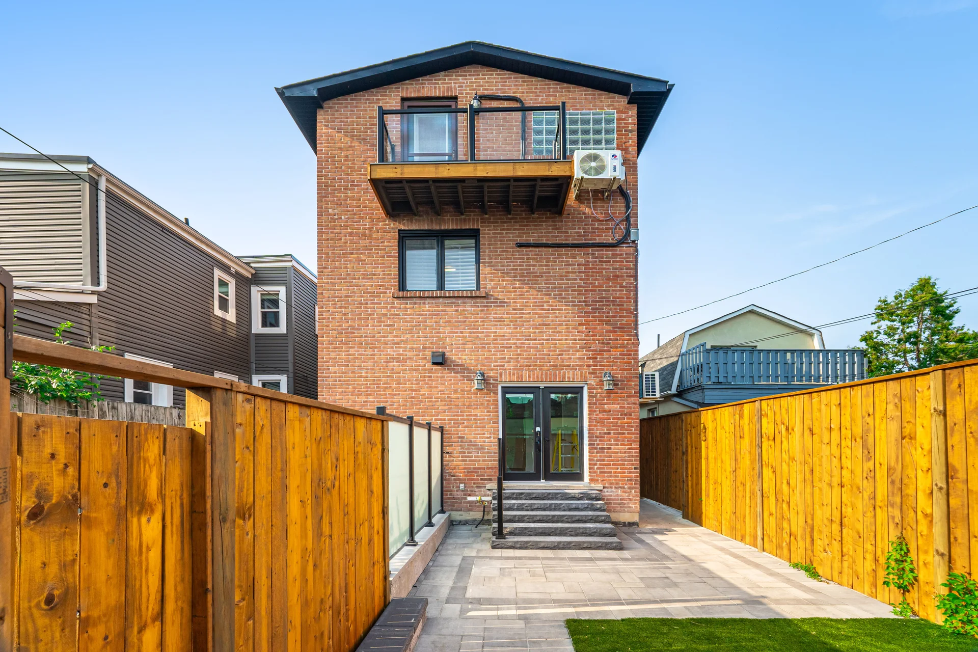 #2-23 Maria Street, Toronto - photo 25