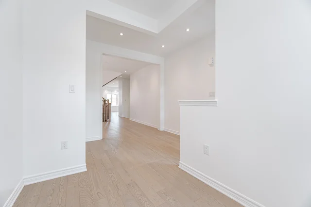 1402 Stillmeadow Lane, Pickering - photo 11