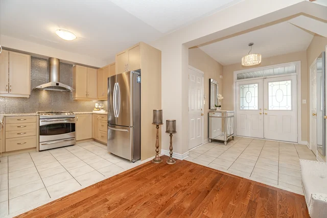 2191 Emily Circle, Oakville - photo 9