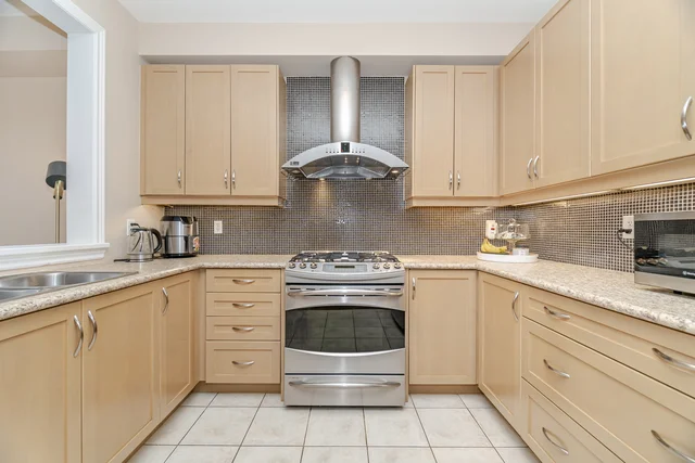 2191 Emily Circle, Oakville - photo 13