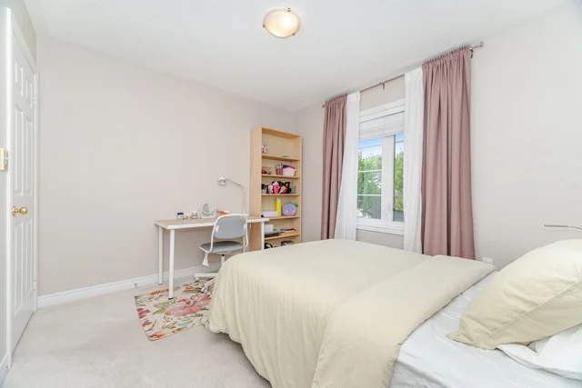 2191 Emily Circle, Oakville - photo 32