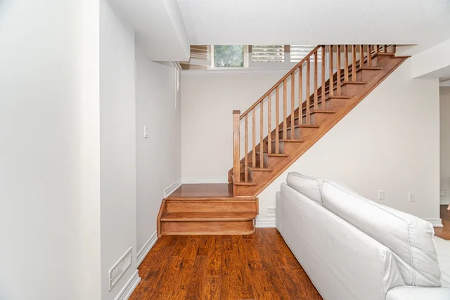 2191 Emily Circle, Oakville - photo 36