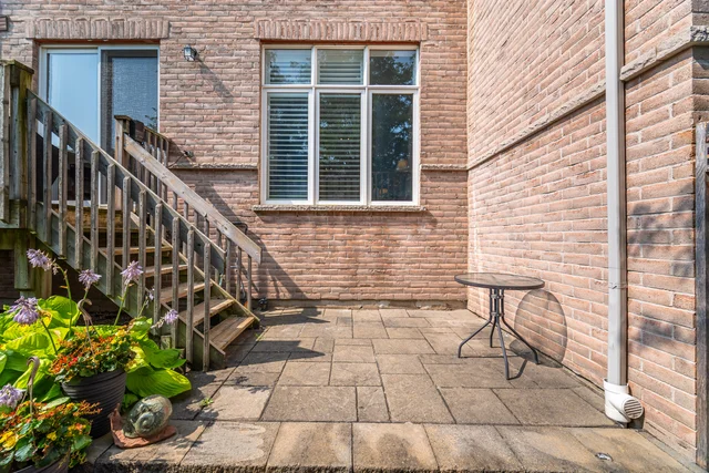 2191 Emily Circle, Oakville - photo 43