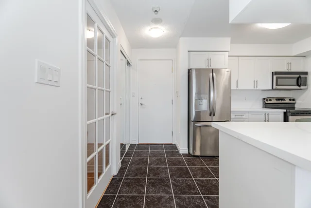 #1609-3880 Duke of York Boulevard, Mississauga - photo 14