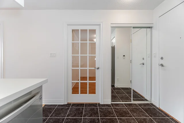 #1609-3880 Duke of York Boulevard, Mississauga - photo 15