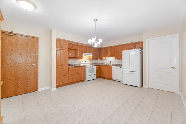 #216-2502 Rutherford Road, Vaughan - photo 13