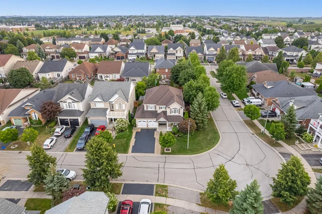 15 Bianca Drive, Whitby - photo 3