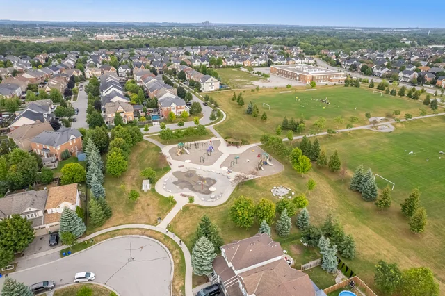 15 Bianca Drive, Whitby - photo 110