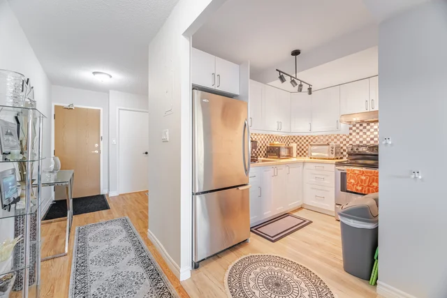 #608-150 Charlton Avenue East, Hamilton - photo 7
