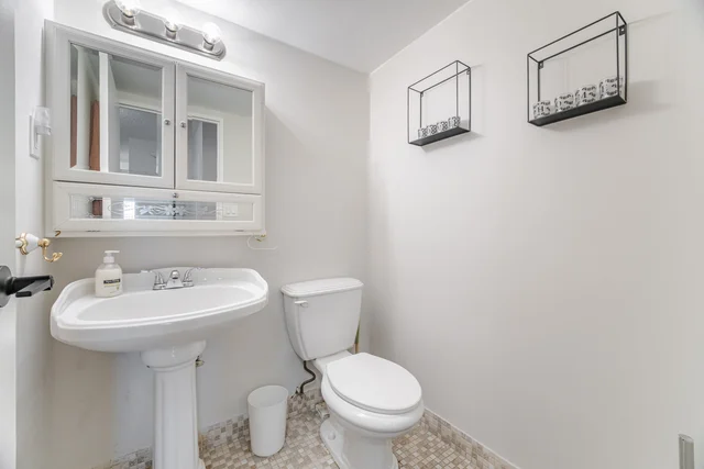 #608-150 Charlton Avenue East, Hamilton - photo 21