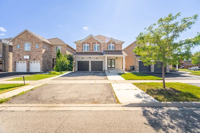 7174 Saint Barbara Boulevard, Mississauga - photo 4