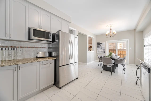 7174 Saint Barbara Boulevard, Mississauga - photo 33