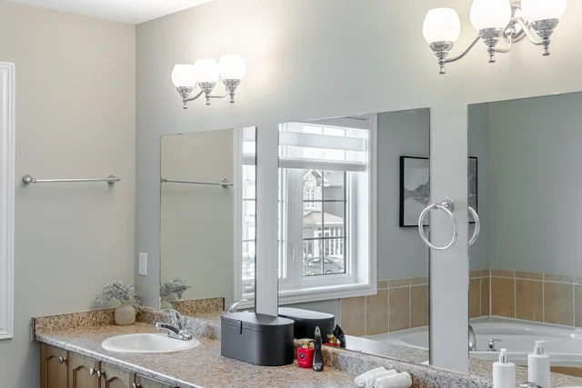 7174 Saint Barbara Boulevard, Mississauga - photo 49