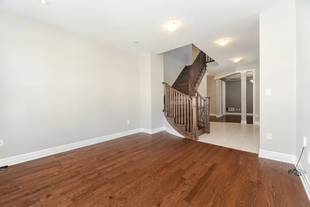65 Novan Crescent, Aurora - photo 12